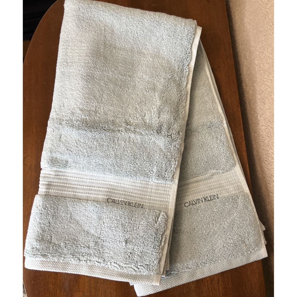 Calvin Klein Light Green Two Hand Towels  Two-piece 100% Cotton - Picture 2 of 4